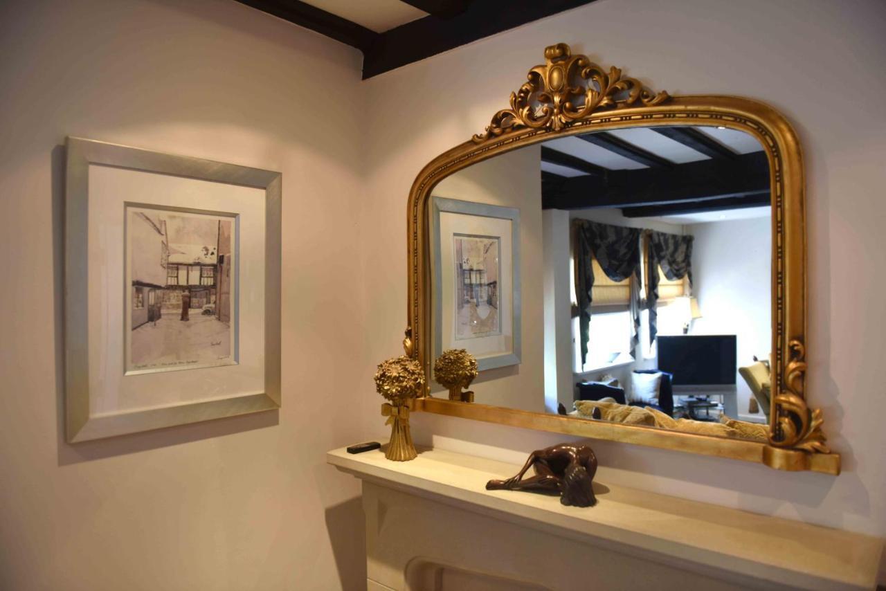 Luxury Eton House, 5 Minute Walk To Windsor Castle Vila Exterior foto